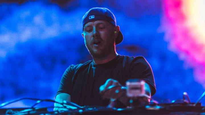 ERIC PRYDZ LOOP FABRIK OCTUBRE CARTEL