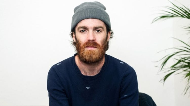 Chet Faker triunfa en los Premios ARIA... y Sia regala los suyos