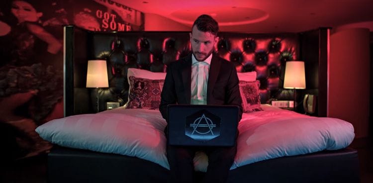 La melancolía se apodera de Don Diablo en "Silence"