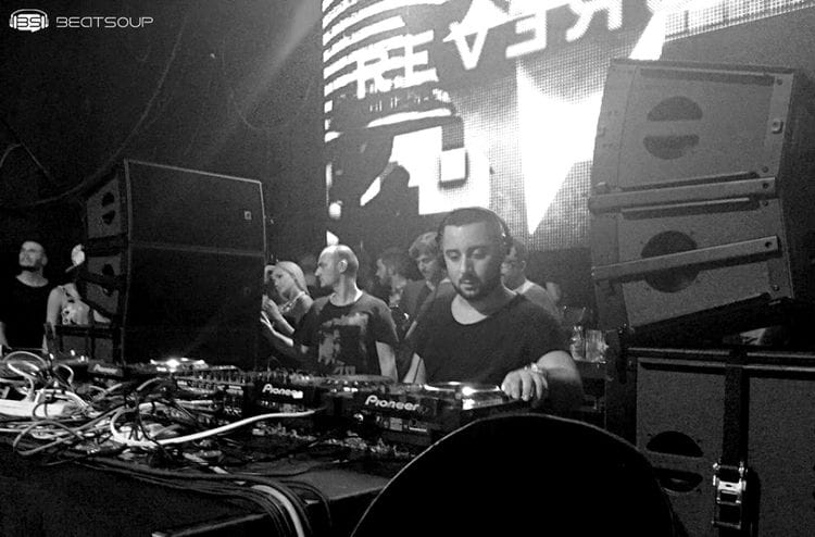 Reverse vuelve a la ciudad con Joseph Capriati