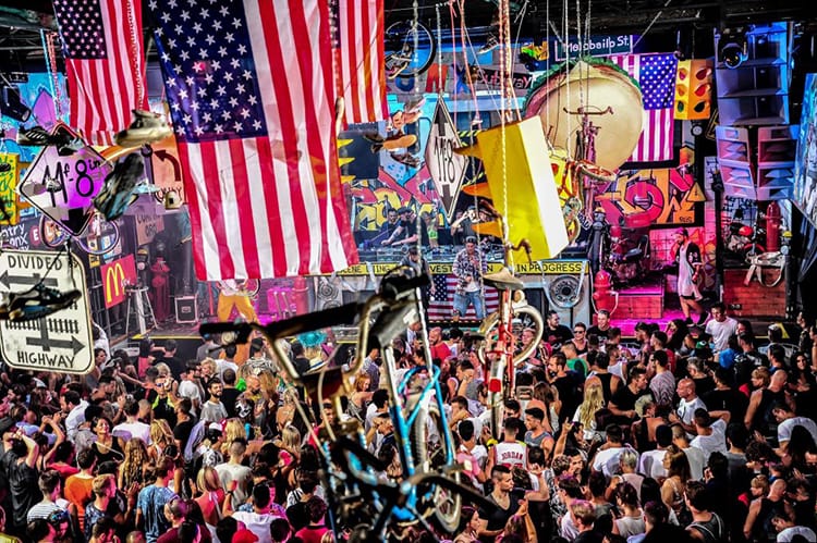 Elrow aterriza en Brooklyn Mirage