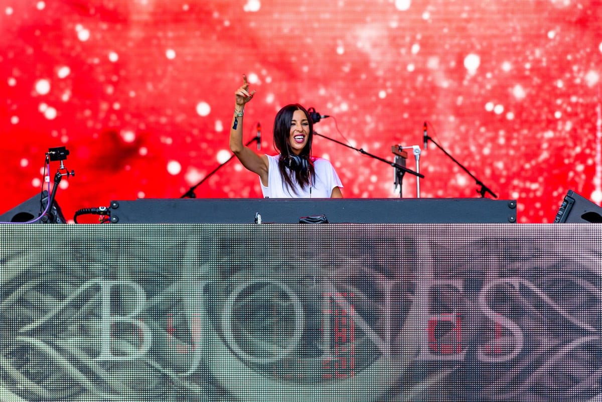 B Jones: "Es todo un honor representar a mi país en el  mainstage del mejor festival del mundo"