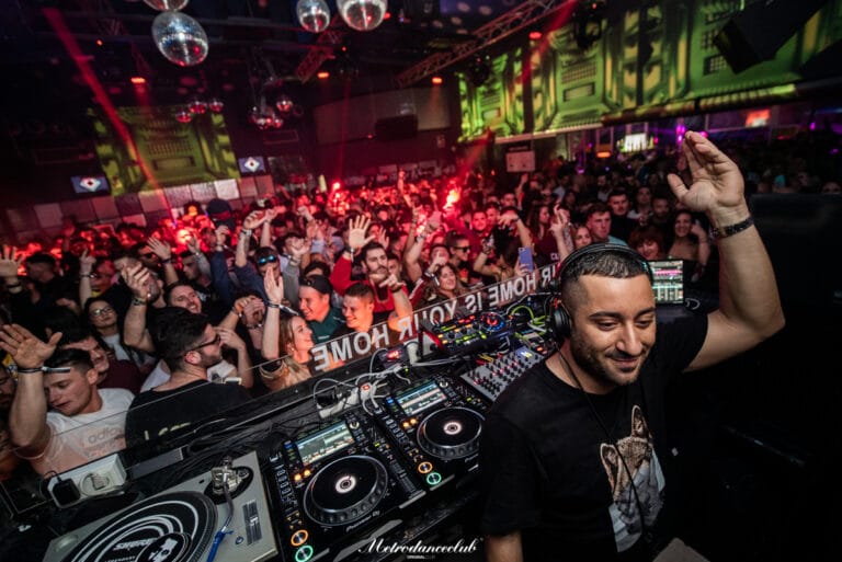 Por fin Metro Dance Club regresa a escena