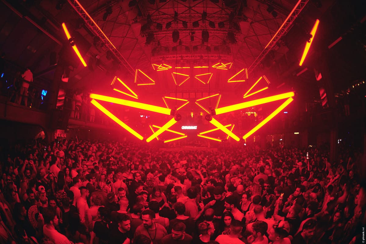 Decodificando Amnesia Ibiza