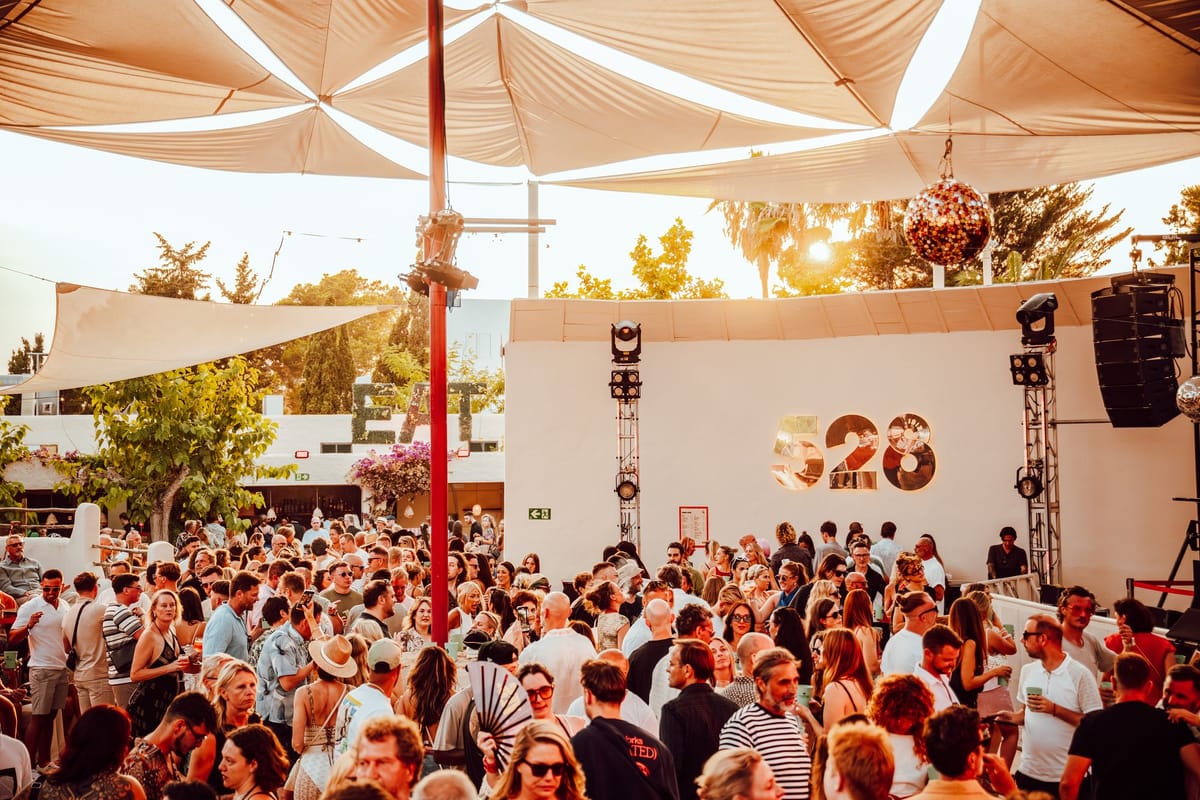 Programación completa en 528 Ibiza