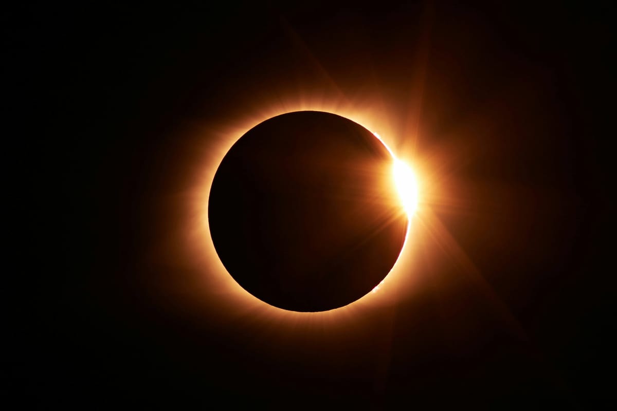 Astral Plane Festival, un eclipse único de techno y naturaleza