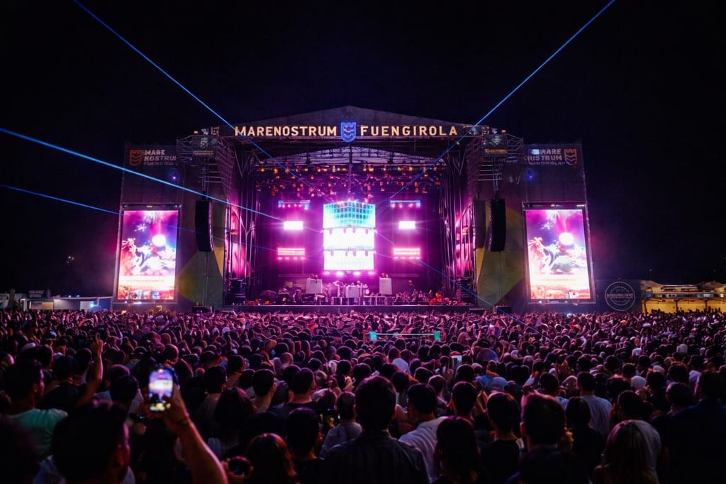 Cartel completo en el evento de Satisfaxion con Underworld y Sven Väth