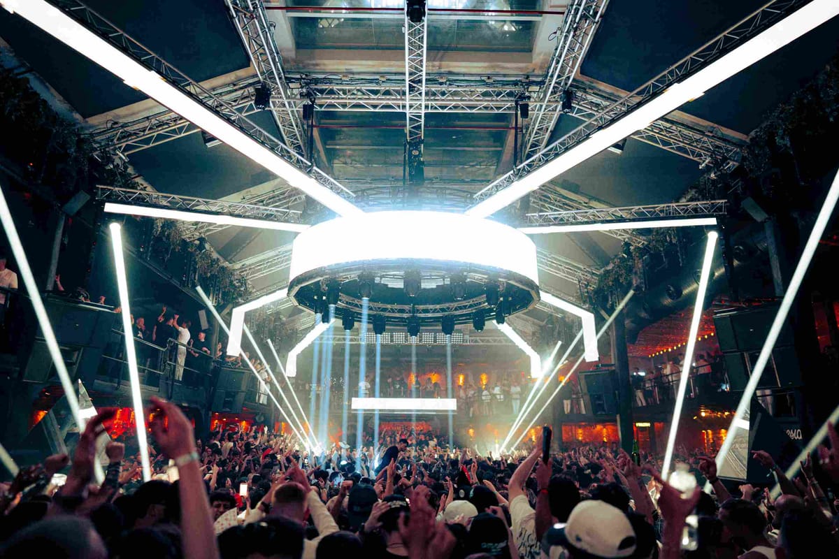 Line Up Amnesia Closing