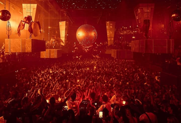 Paradise sigue imparable en agosto