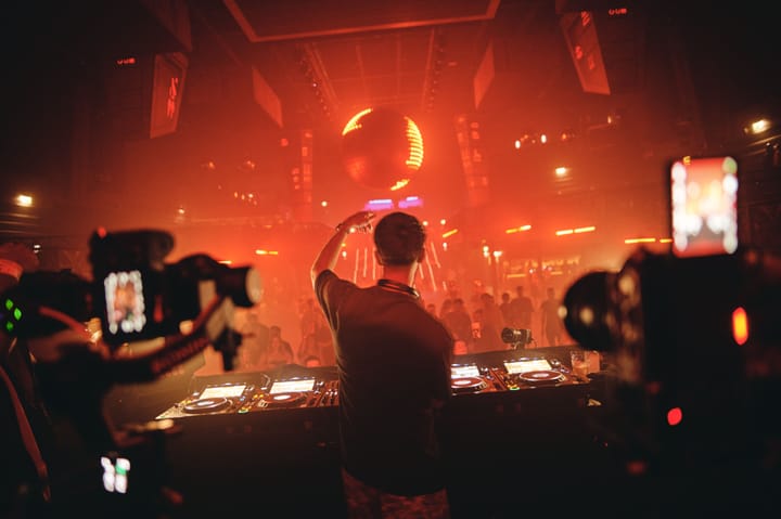 Paradise Ibiza Closing Party en UNVRS
