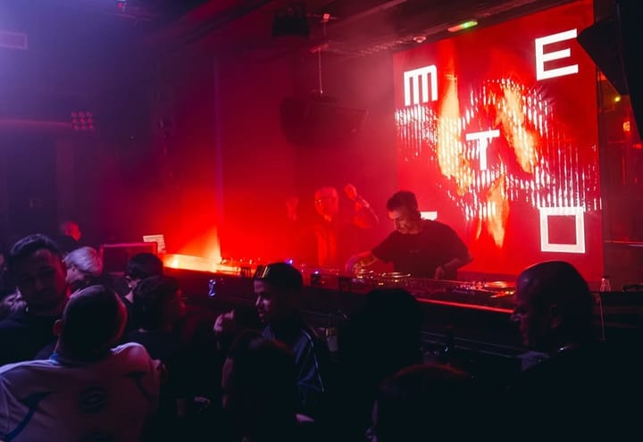 Metro Dance Club te invita a su Noche de Reyes