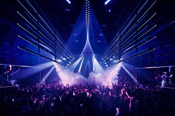 Hï Ibiza, Ushuaïa y [UNVRS] desvelan sus Openings 2026