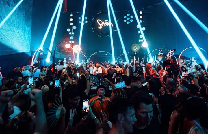 Bedouin presents Saga en KOKO