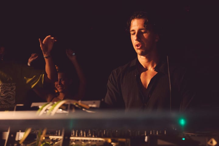 Josh Baker protagonista en Pyramid Ibiza